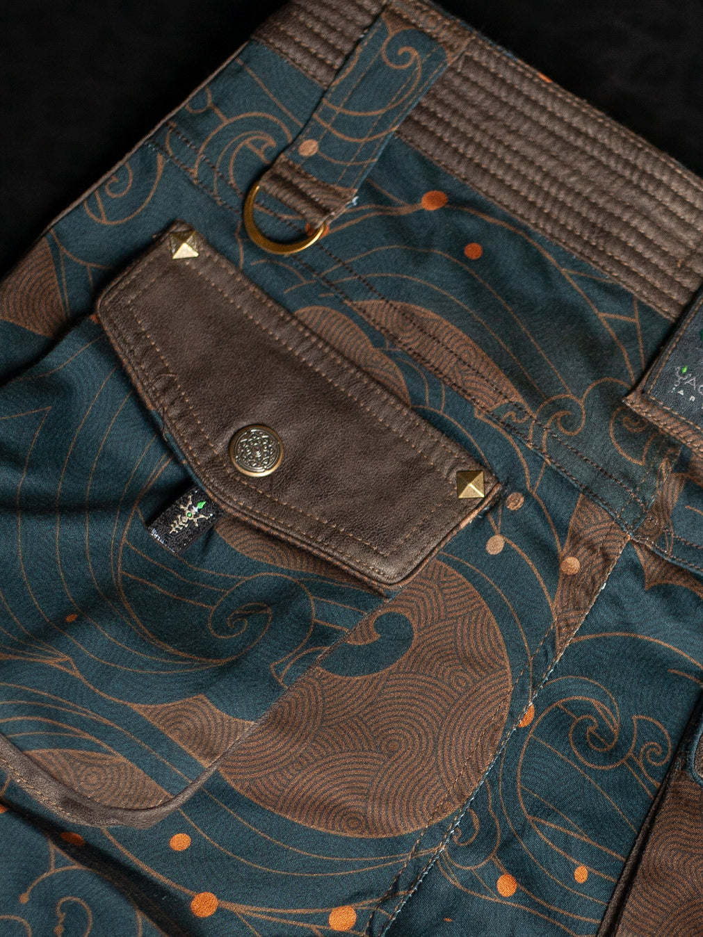 Flying Short Men / Bio Farms Organic Twill / Fake Leather Patches - SHOGUNSEA